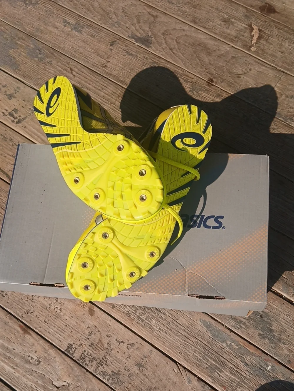 Nwt Asics  In Box Neon Yellow Athletic Track Spikes